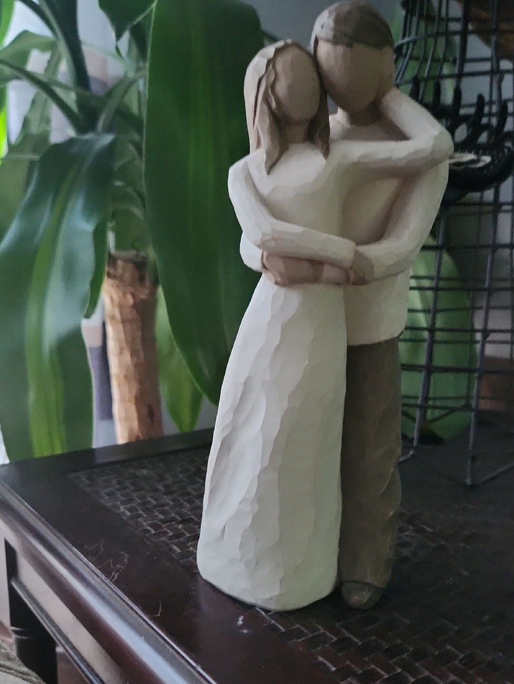 Willow Tree Embracing Couple Sculpture 9 Inch